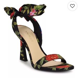 Nine West Black Floral Heels - Size 8, Worn Once